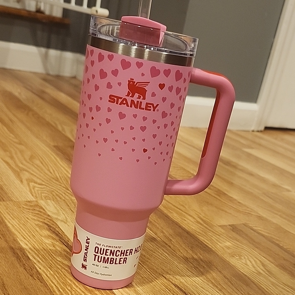 Stanley Pink Sweet Hearts 40oz.